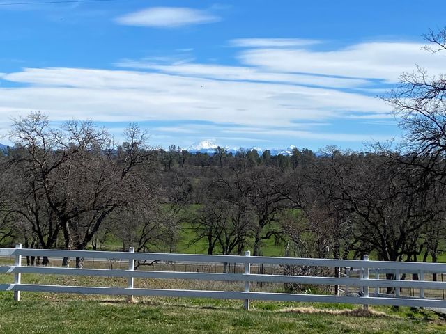 10190 Oak Run Road, Millville, CA 96069