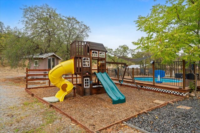 10190 Oak Run Road, Millville, CA 96069