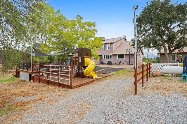 10190 Oak Run Road, Millville, CA 96069