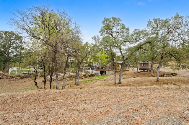 10190 Oak Run Road, Millville, CA 96069