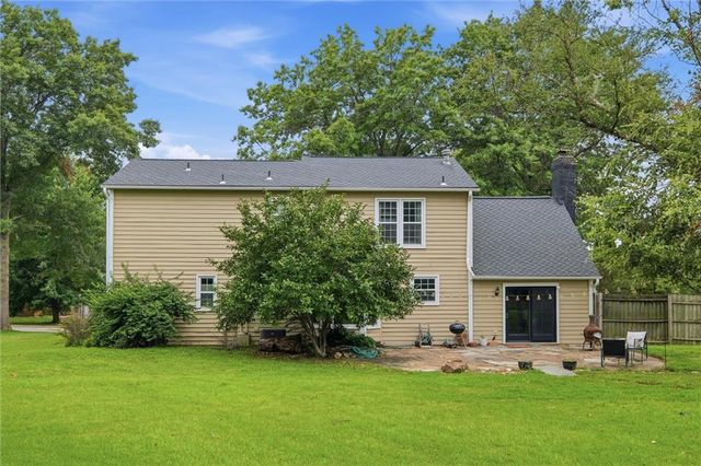 1597 El Dorado Drive, Lawrence, KS 66049