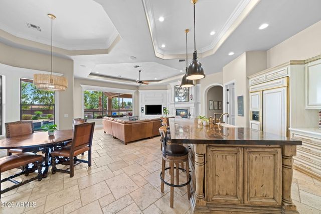 1131 E DESERT Court, Gilbert, AZ 85234