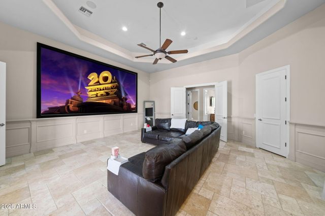 1131 E DESERT Court, Gilbert, AZ 85234