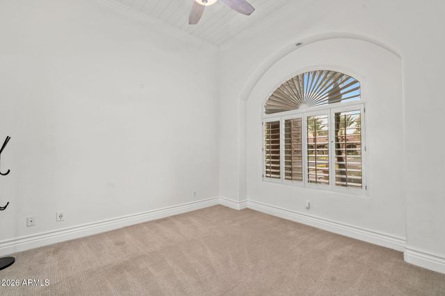 1131 E DESERT Court, Gilbert, AZ 85234