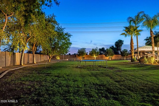 1131 E DESERT Court, Gilbert, AZ 85234