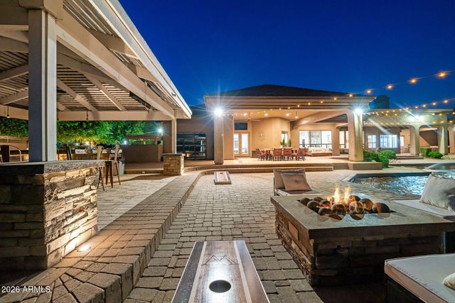 1131 E DESERT Court, Gilbert, AZ 85234