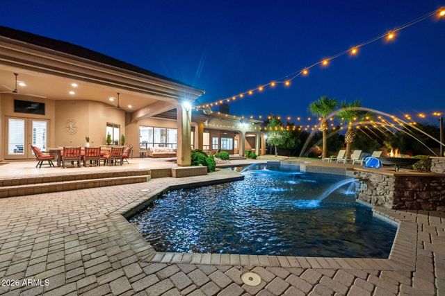 1131 E DESERT Court, Gilbert, AZ 85234