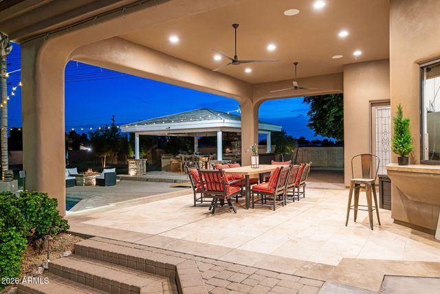 1131 E DESERT Court, Gilbert, AZ 85234