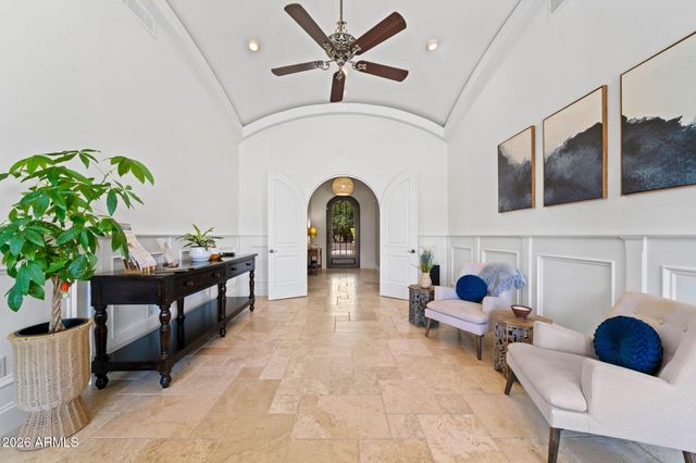 1131 E DESERT Court, Gilbert, AZ 85234
