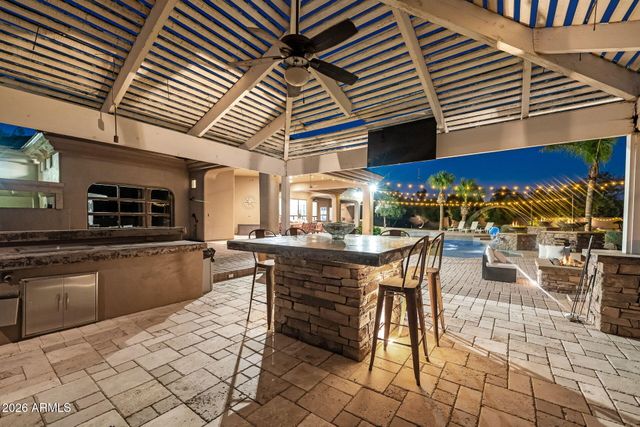 1131 E DESERT Court, Gilbert, AZ 85234