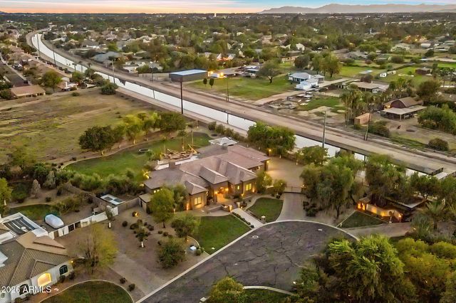1131 E DESERT Court, Gilbert, AZ 85234