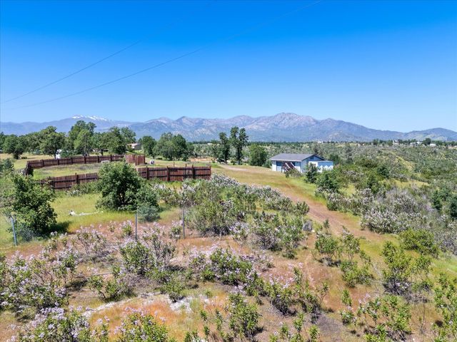 14055 Marsha Way, Igo, CA 96047