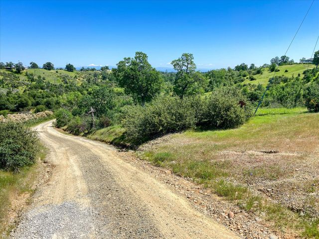 14055 Marsha Way, Igo, CA 96047