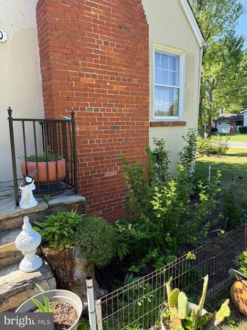 5520 DAWES AVE, Alexandria, VA 22311