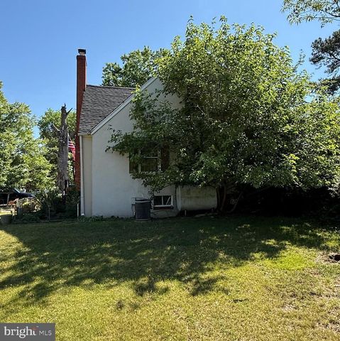 5520 DAWES AVE, Alexandria, VA 22311