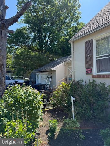 5520 DAWES AVE, Alexandria, VA 22311