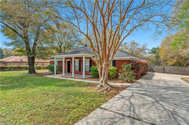 2191 Laura Drive, Semmes, AL 36575