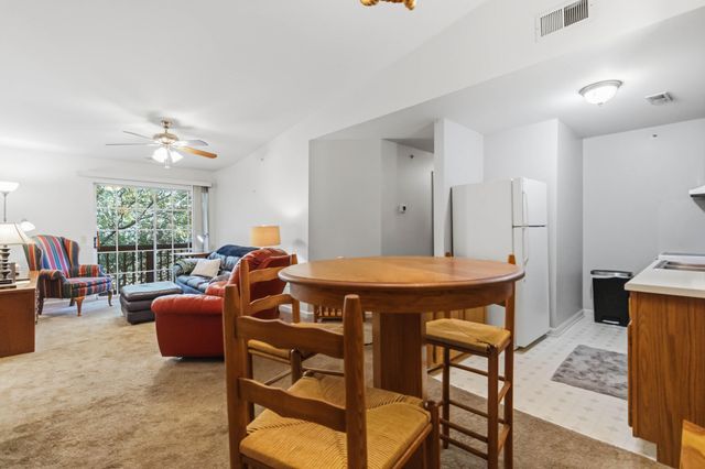 251 Simpson Avenue 319, Lexington, KY 40504