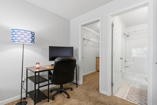 251 Simpson Avenue 319, Lexington, KY 40504