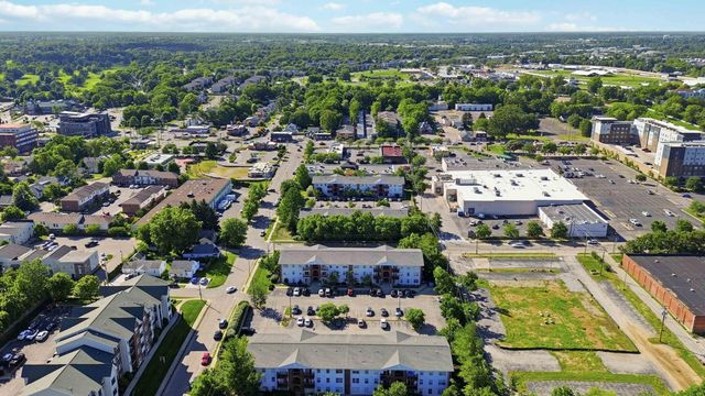 251 Simpson Avenue 319, Lexington, KY 40504