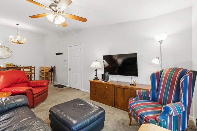 251 Simpson Avenue 319, Lexington, KY 40504
