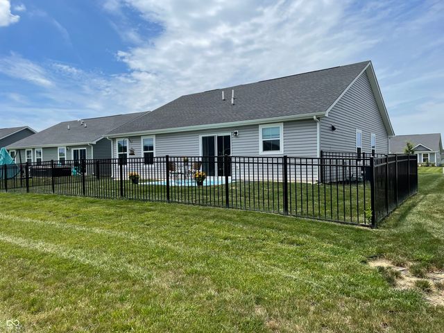 1765 River Birch, Greenfield, IN 46140