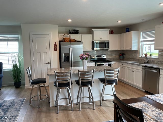 1765 River Birch, Greenfield, IN 46140