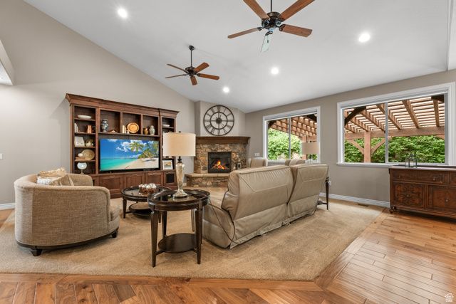 918 MAHOGANY DR, Fruit Heights, UT 84037