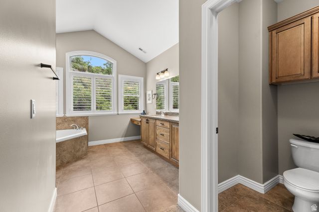 918 MAHOGANY DR, Fruit Heights, UT 84037