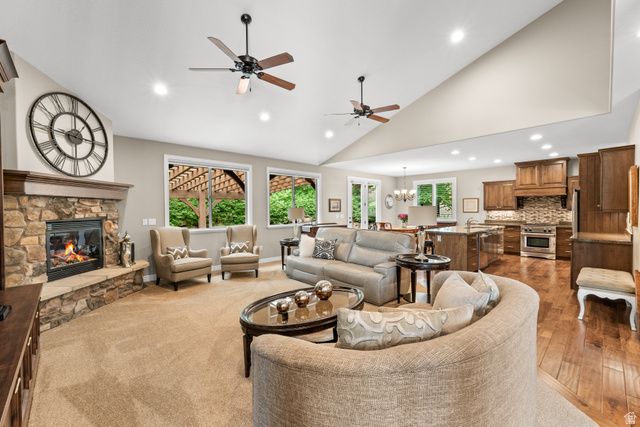 918 MAHOGANY DR, Fruit Heights, UT 84037