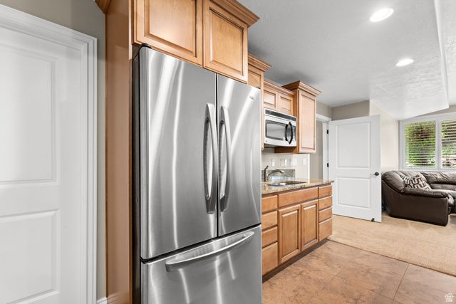 918 MAHOGANY DR, Fruit Heights, UT 84037