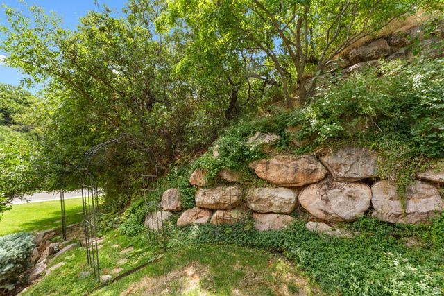 918 MAHOGANY DR, Fruit Heights, UT 84037