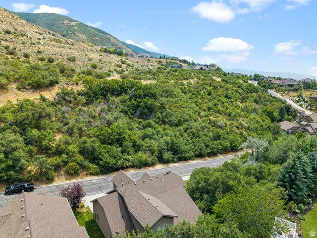 918 MAHOGANY DR, Fruit Heights, UT 84037
