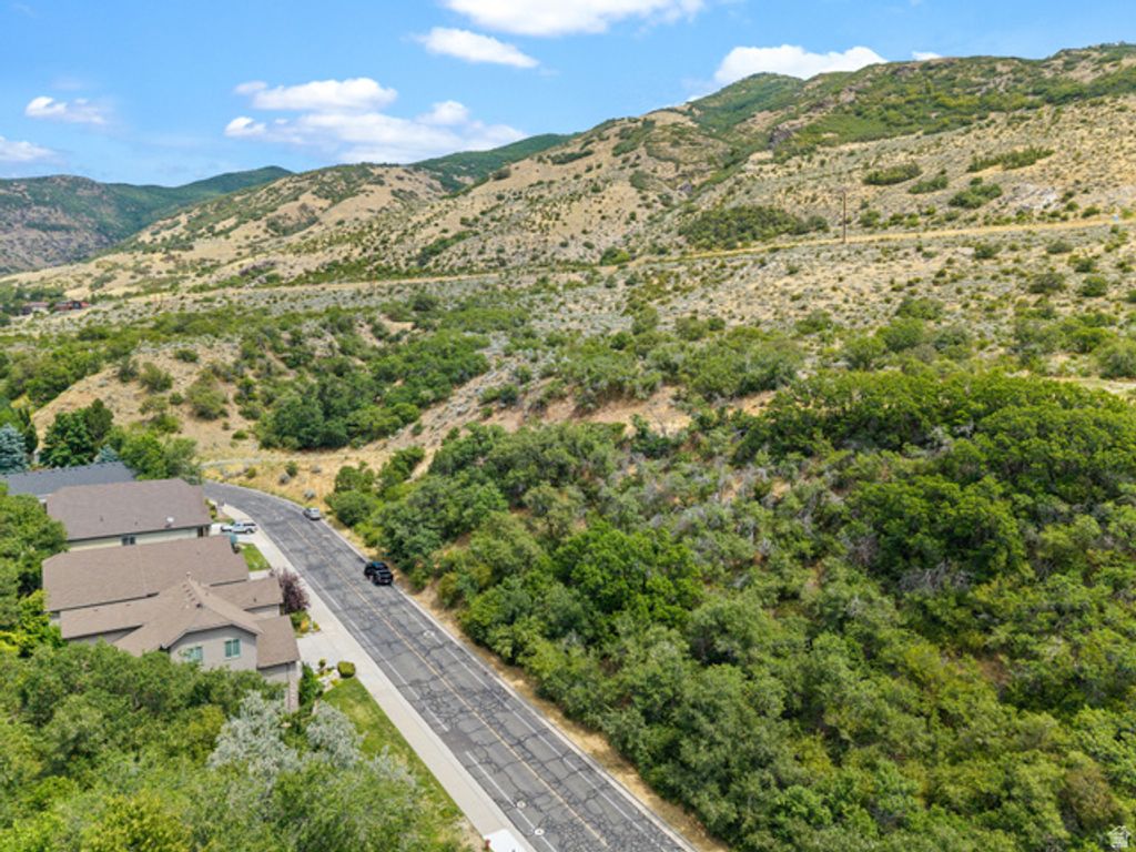 918 MAHOGANY DR, Fruit Heights, UT 84037 — photo 4