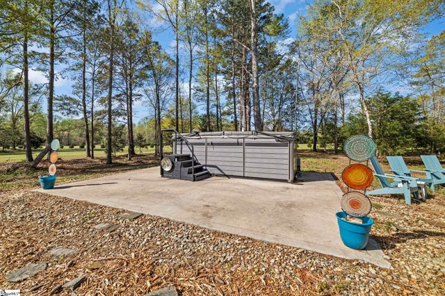 1132 Mccarter Road, Fountain Inn, SC 29644