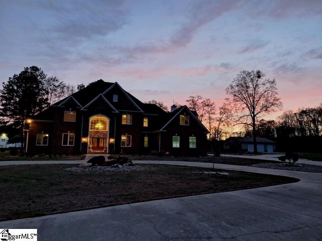 1132 Mccarter Road, Fountain Inn, SC 29644