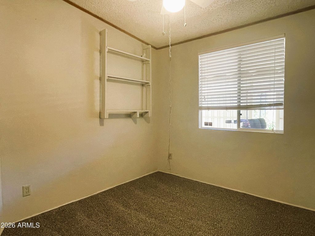 Image 17 of property listing at 5735 E MCDOWELL Road 92, Mesa, AZ 85215