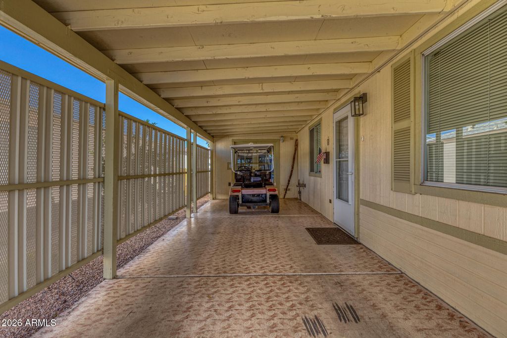 Image 5 of property listing at 5735 E MCDOWELL Road 92, Mesa, AZ 85215