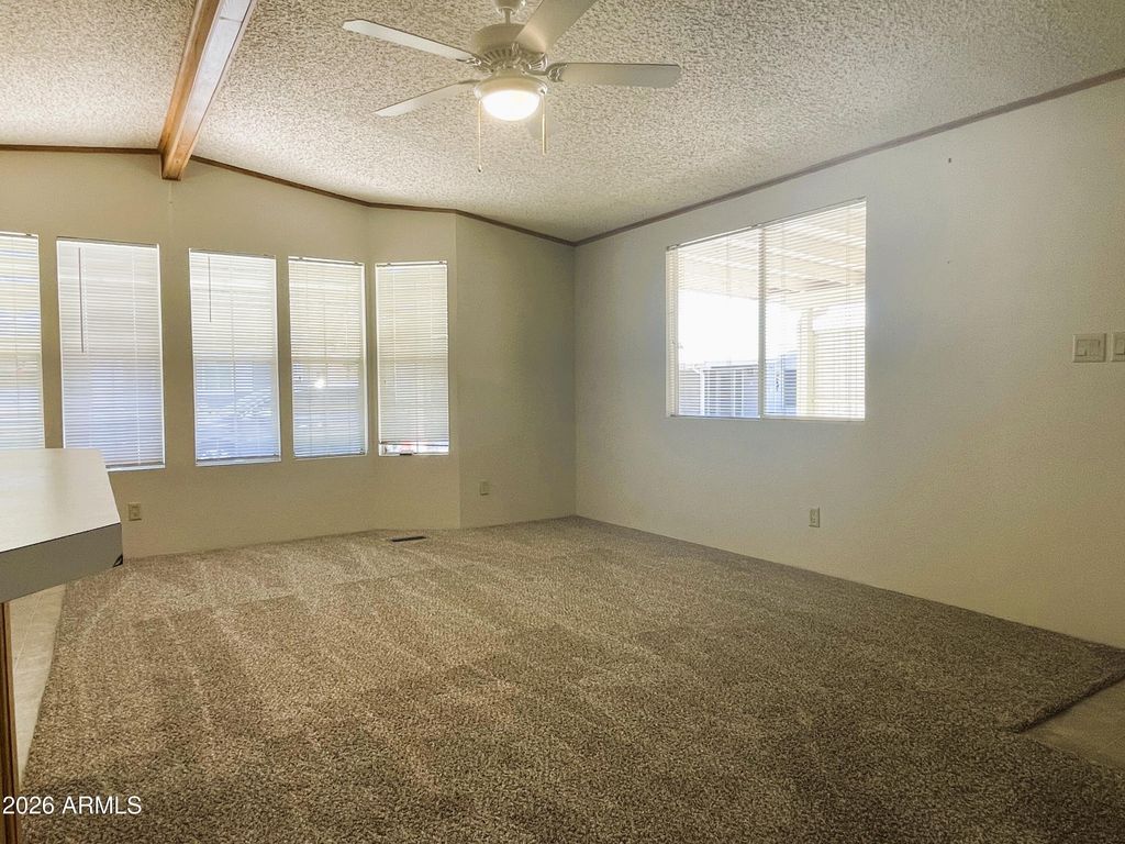 Image 8 of property listing at 5735 E MCDOWELL Road 92, Mesa, AZ 85215