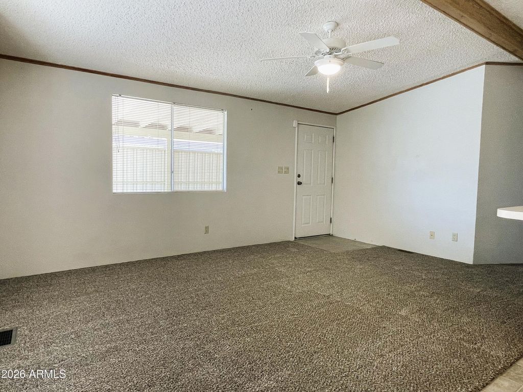 Image 9 of property listing at 5735 E MCDOWELL Road 92, Mesa, AZ 85215