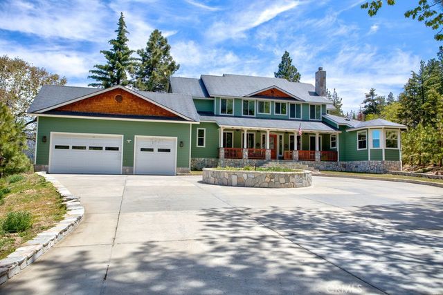 32557 Pine Cone Ct A&B, Running Springs, CA 92382