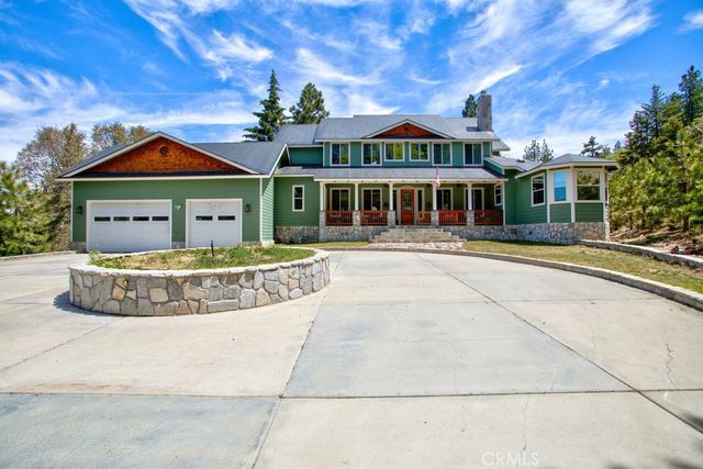 32557 Pine Cone Ct A&B, Running Springs, CA 92382