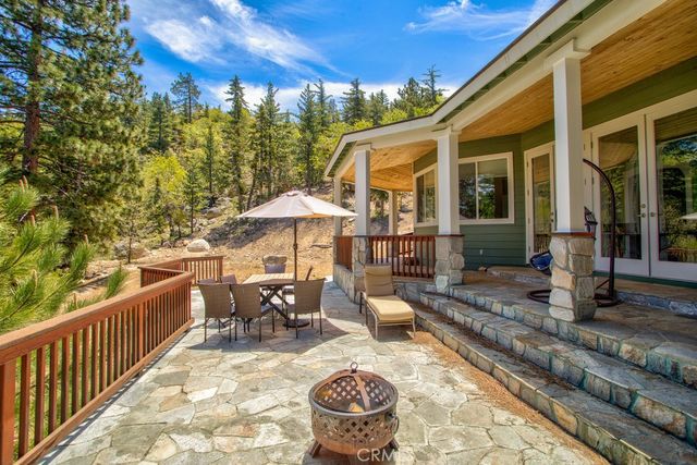 32557 Pine Cone Ct A&B, Running Springs, CA 92382