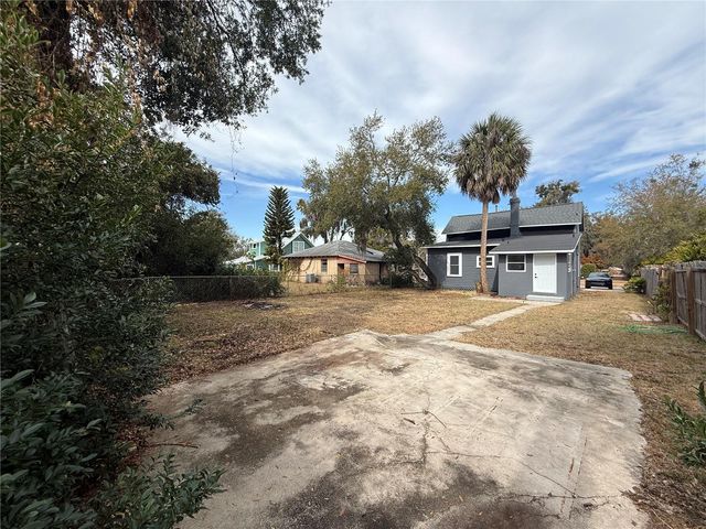 322 PALM AVENUE, Eustis, FL 32726