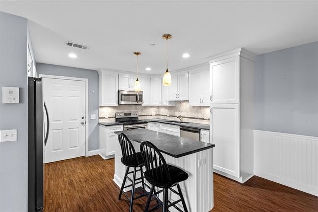 60 Saw Mill Drive 307, North Kingstown, RI 02852