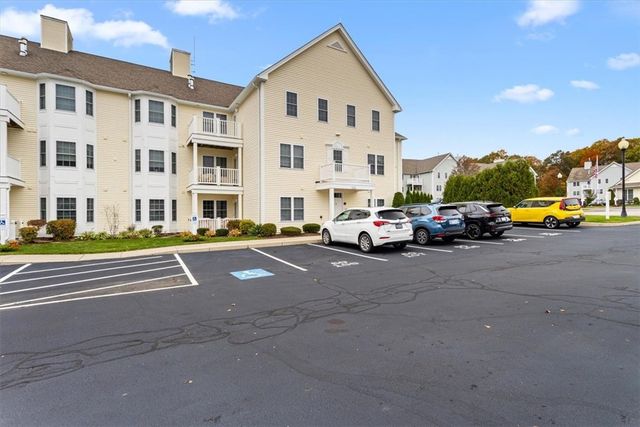 60 Saw Mill Drive 307, North Kingstown, RI 02852