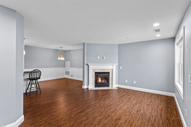 60 Saw Mill Drive 307, North Kingstown, RI 02852