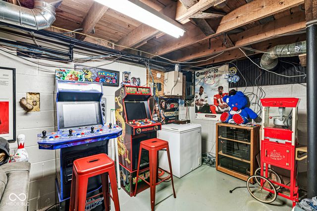 41 S Post Road, Indianapolis, IN 46219