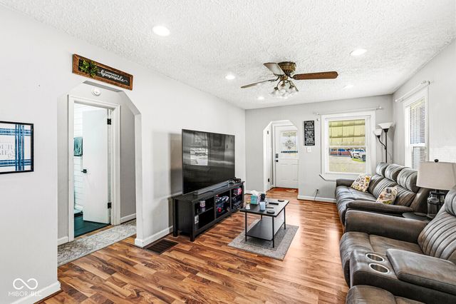 41 S Post Road, Indianapolis, IN 46219