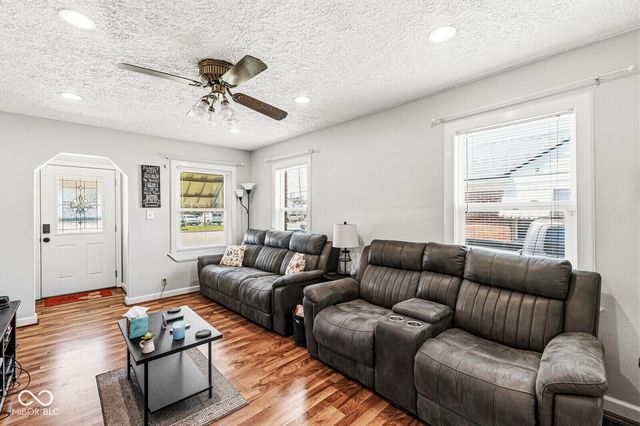 41 S Post Road, Indianapolis, IN 46219